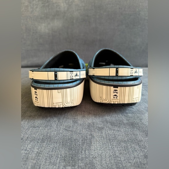 Crocs Fantastic 4 Classic Slip On Clogs Shoes Mens SZ 10 Womens SZ 12 New Charms